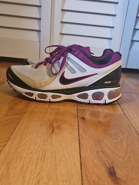 Nike White and Purple Women's Air Cushion Running Shoes Womens 9
